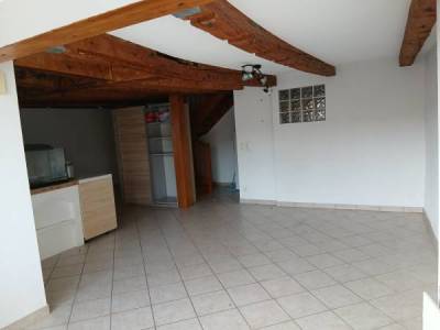 Appartement – Champagne – 4.5 pièce(s)